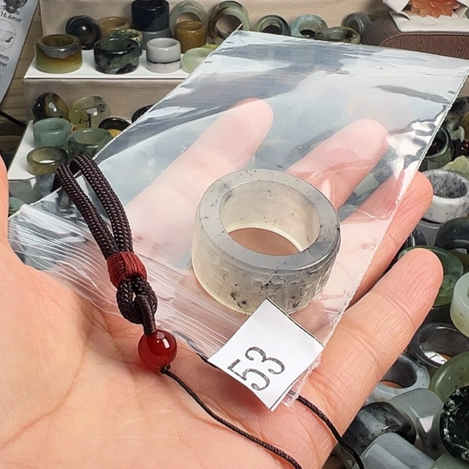 【闪购商品】未镶嵌蛇纹石玉戒指霖**爷