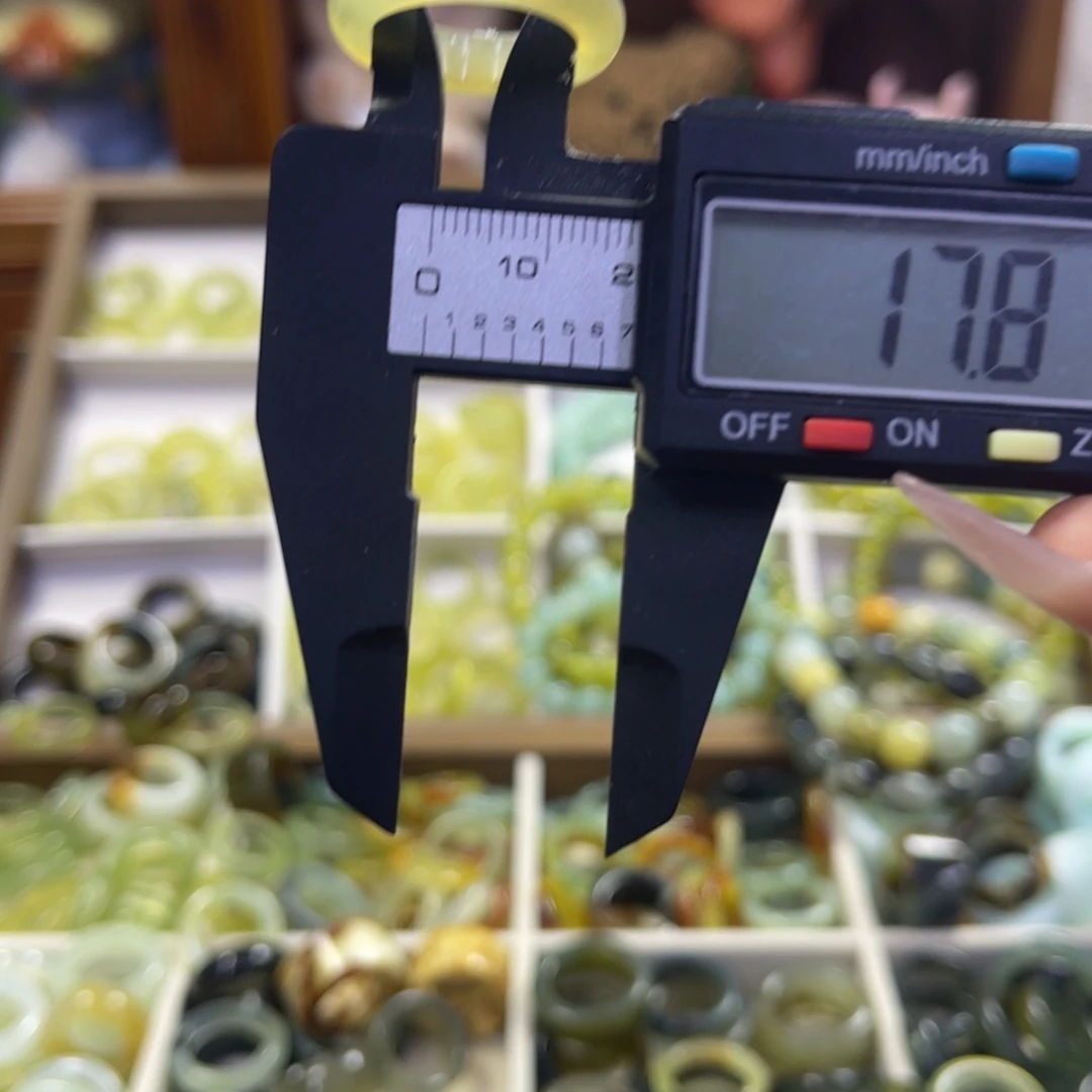 蛇纹石玉未镶嵌手镯67