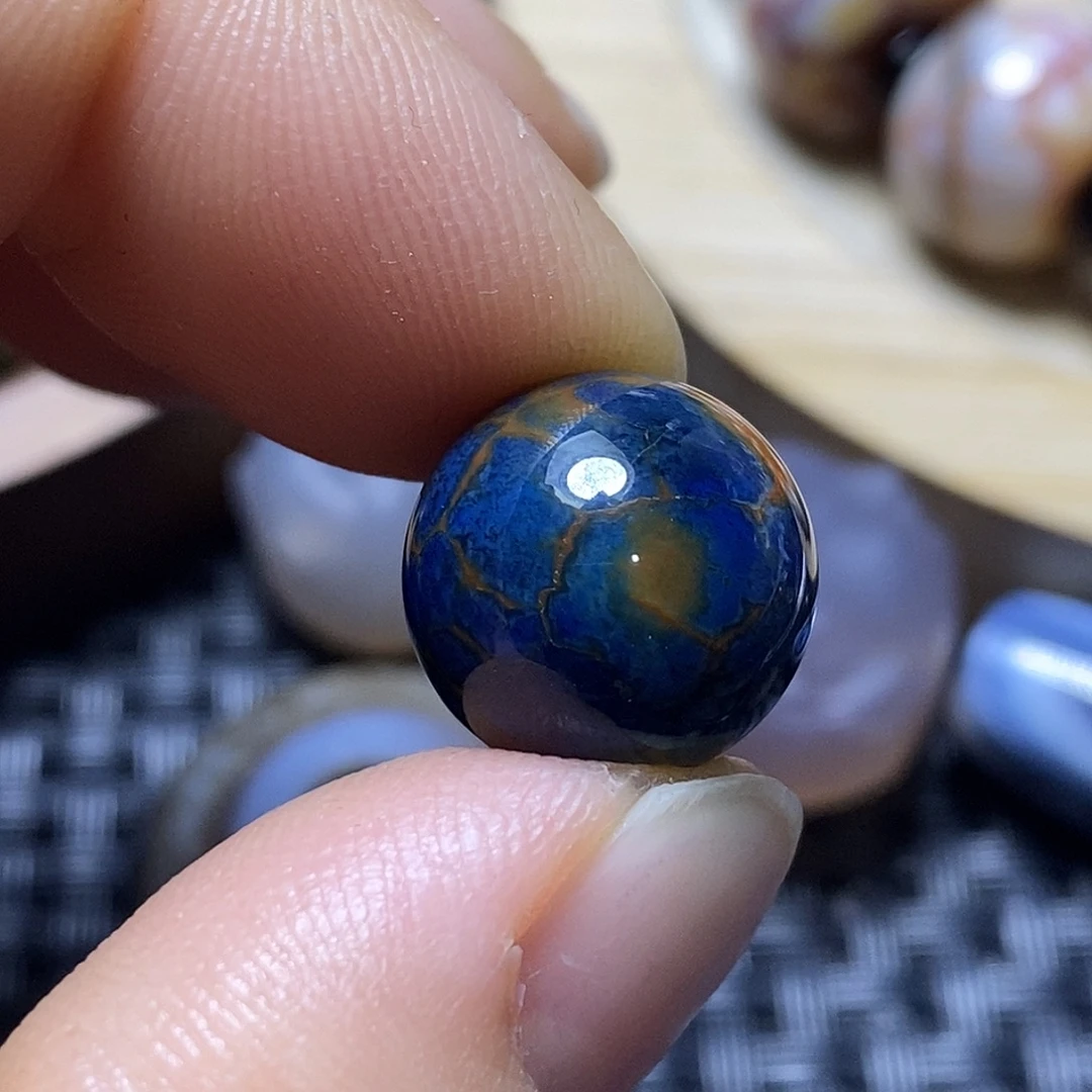 秦***z玛瑙/玉髓未镶嵌颈饰