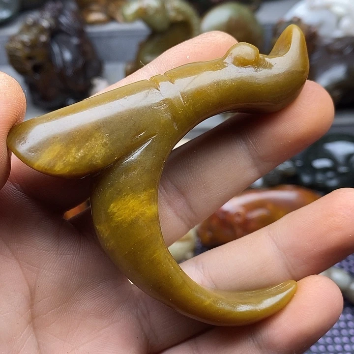 未镶嵌蛇纹石玉颈饰