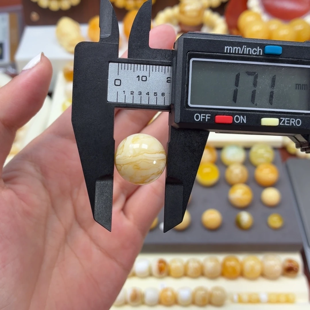 琥珀未镶嵌裸石俄料17mm