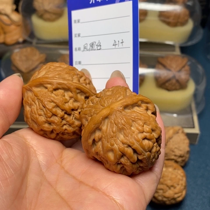 【闪购商品】文玩核桃把件江**户凤凰台