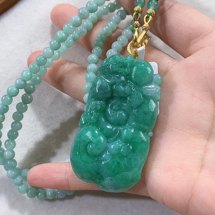 翡翠未镶嵌颈饰翡翠吊坠