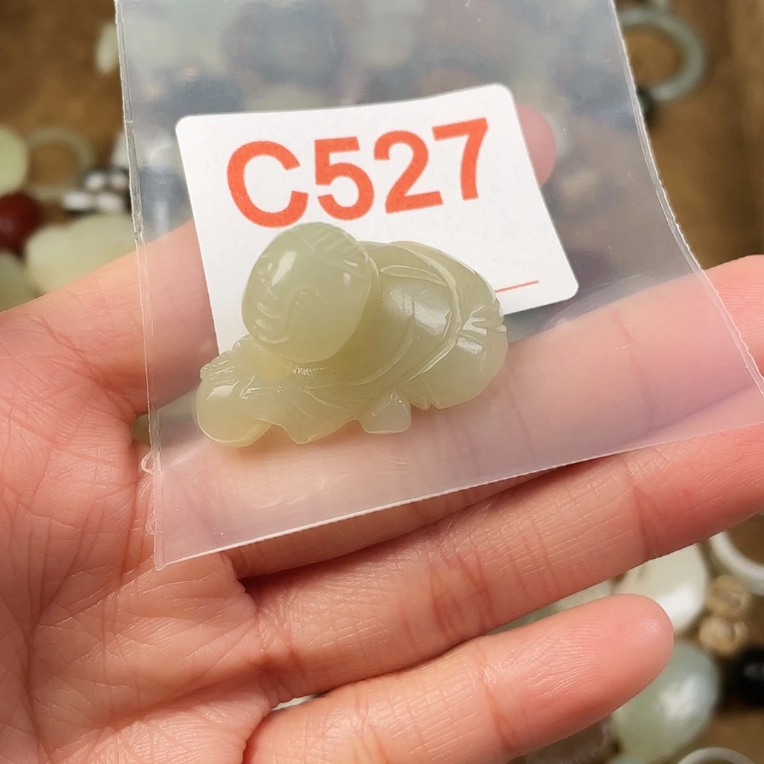 和田玉（糖玉）未镶嵌颈饰