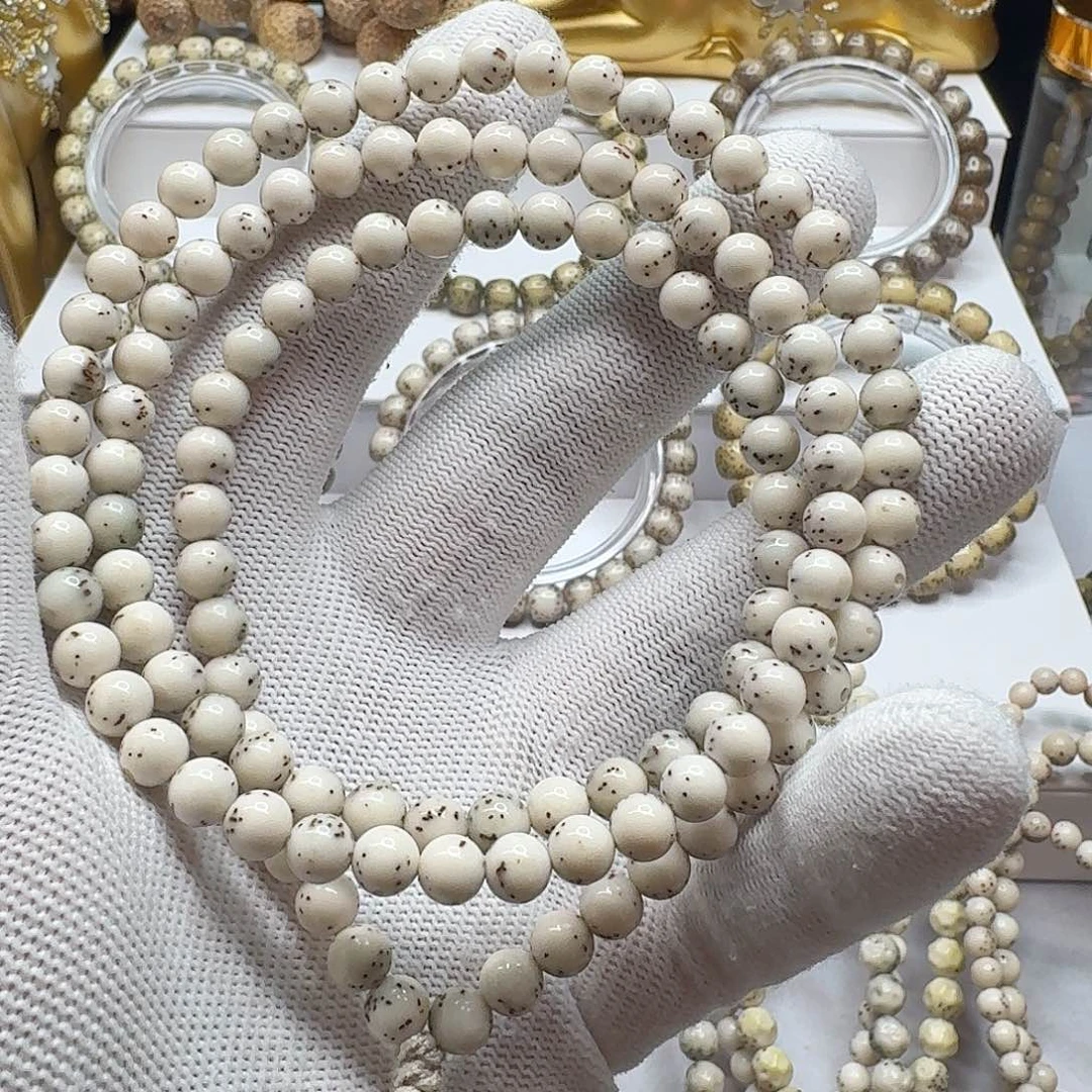 星月菩提手串石玉料6.5圆珠瓷白玉化料通体留白小细星多圈