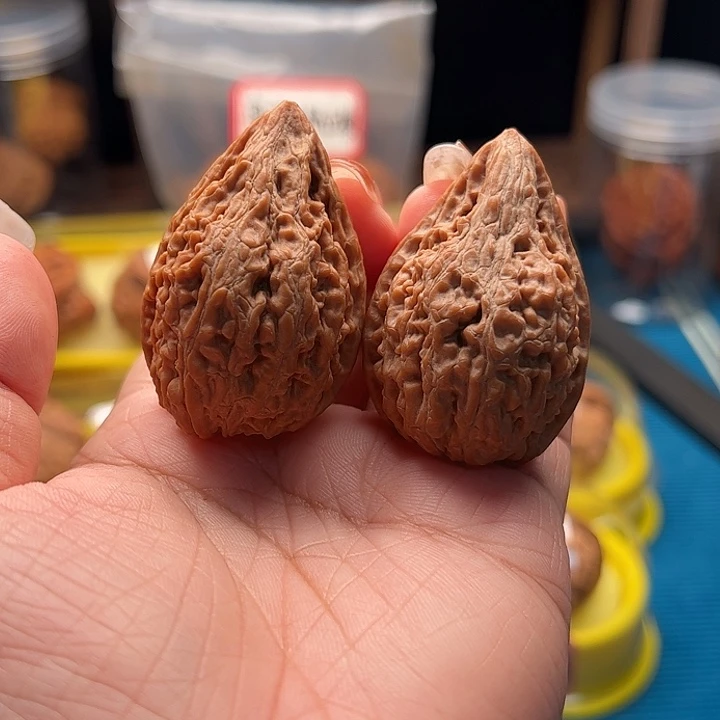 吊坠文玩核桃坐佛 全品