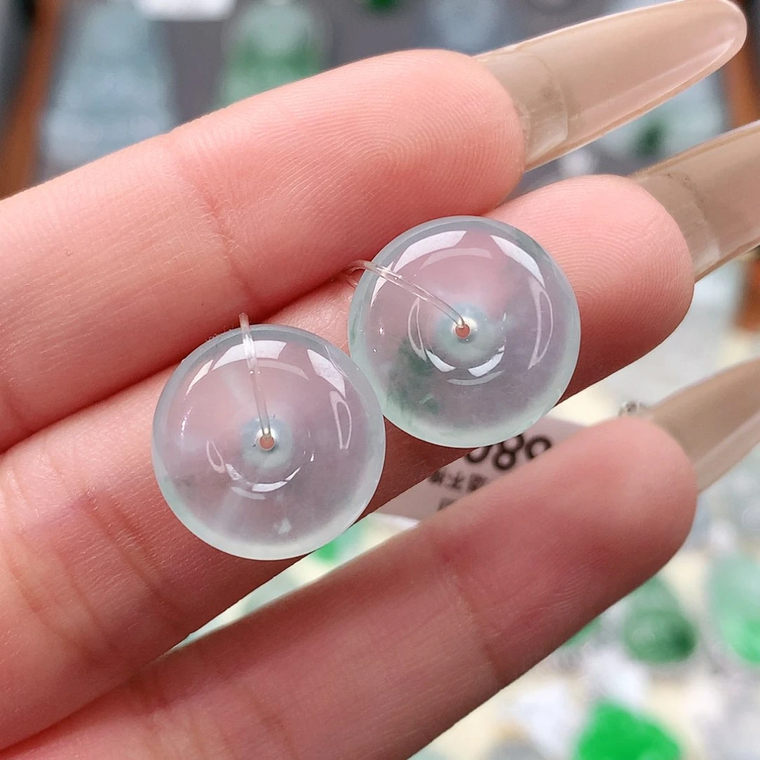 颈饰未镶嵌翡翠扣