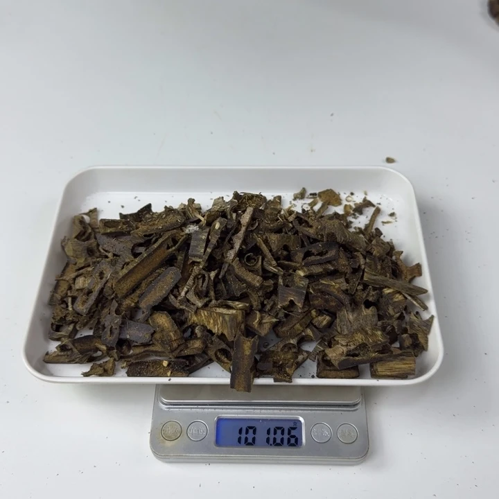 慕***馆沉香碎屑沉香沉香碎屑+车珠子碎屑100克