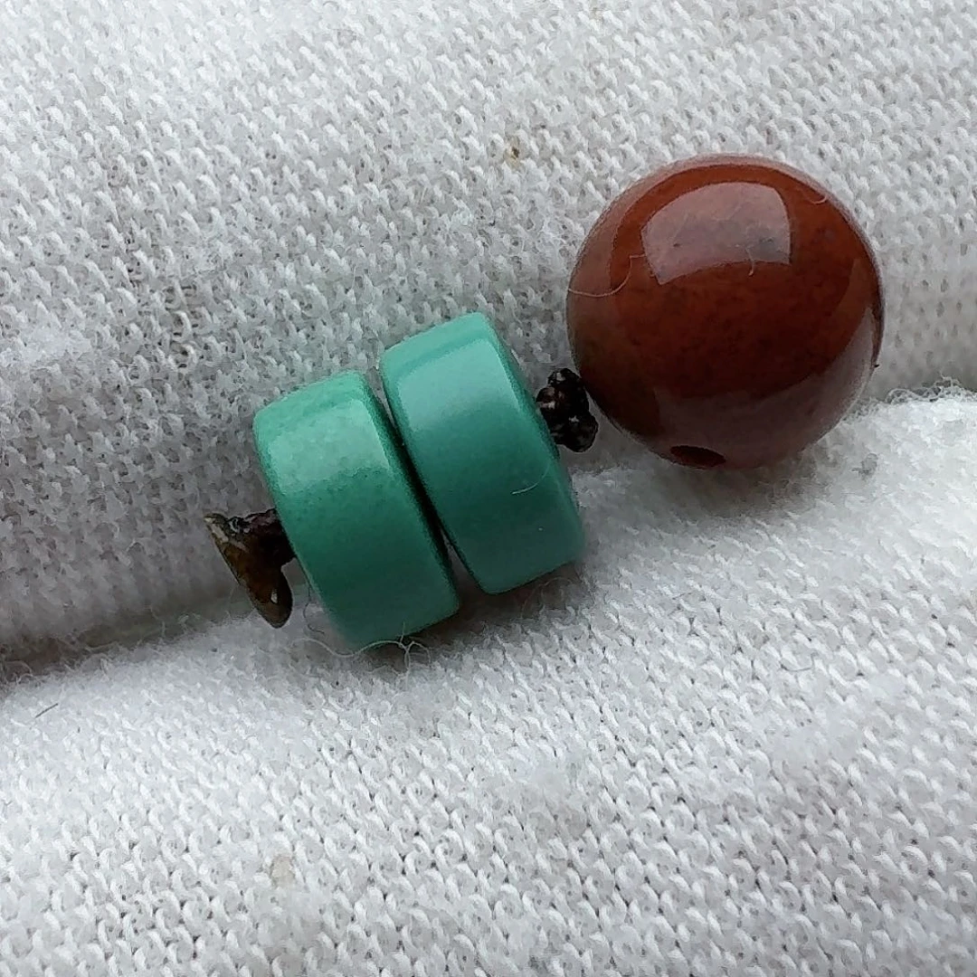 南红玛瑙未镶嵌直切隔片对珠6