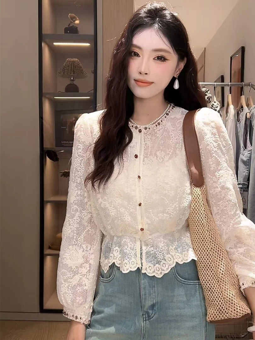 时尚钉珠开衫短款休闲风长袖蕾丝衬衫圆领韩版常规宽松型2515#