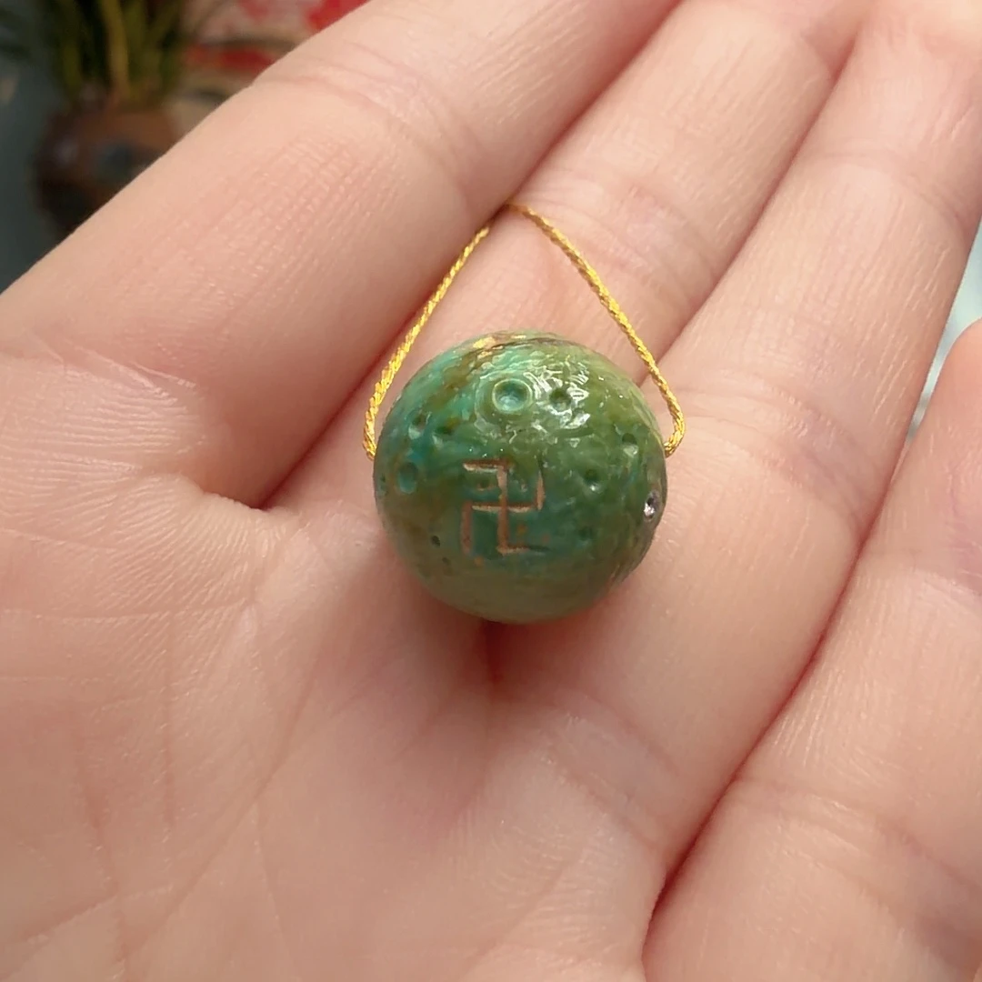 绿松石未镶嵌颈饰