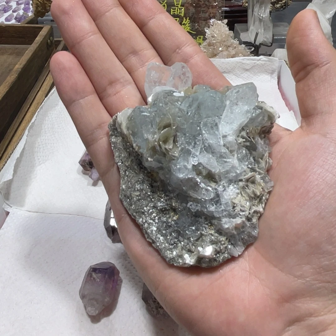 君***球水晶珠宝半成品未镶嵌