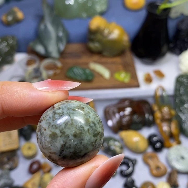 岫岩河磨玉（透闪石质玉）未镶嵌挂件2.5