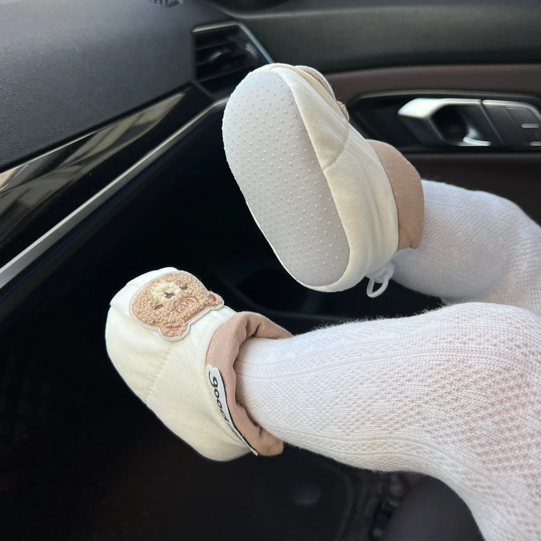 婴儿鞋春秋季男女宝宝软底步前鞋6-12个月抽绳婴幼儿防掉0-1岁9