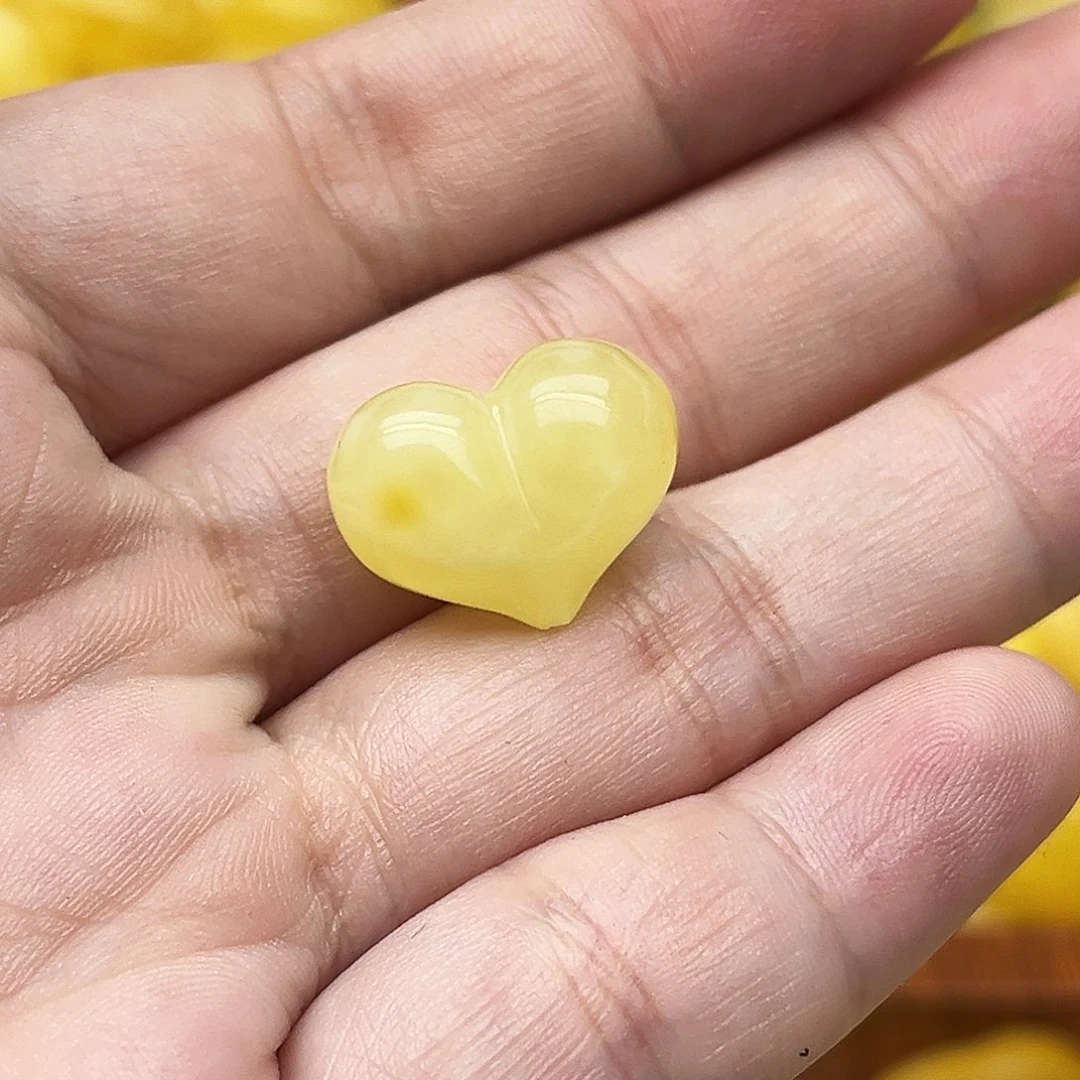 蜜蜡未镶嵌裸石天然