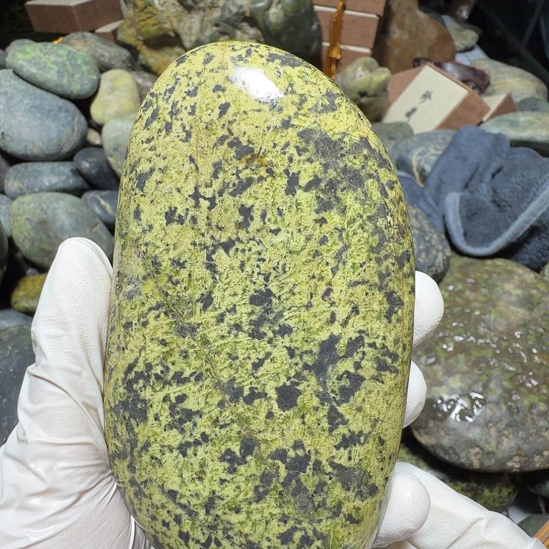 华***帝蛇纹石玉未镶嵌西藏藏玉药王石