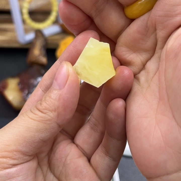 未镶嵌定制蜜蜡蜜蜡定制