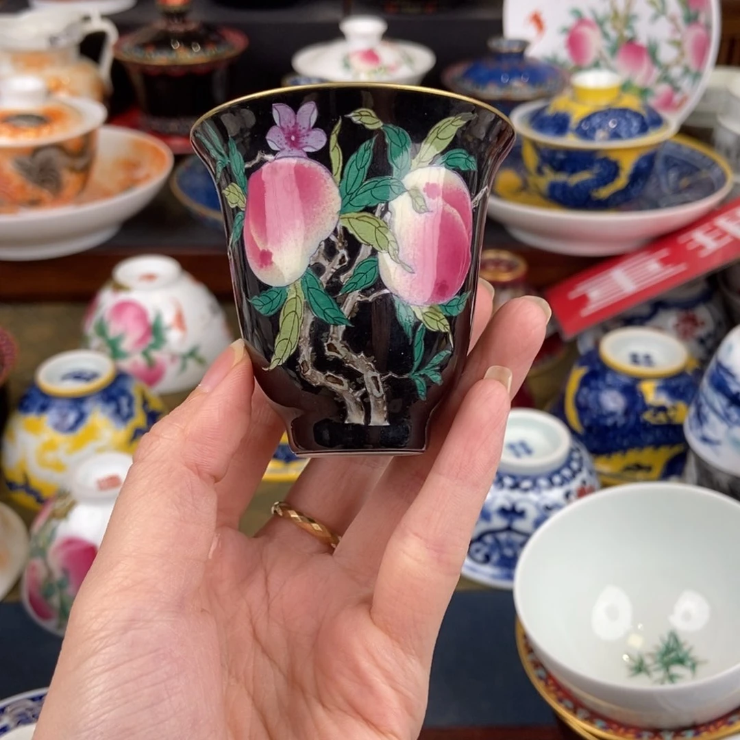 陶瓷艺术家的作品是一种