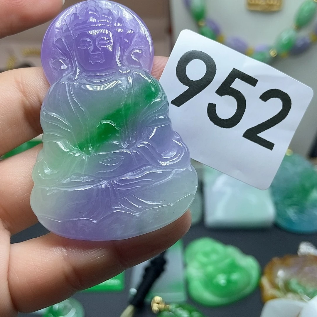 翡翠吊坠(赠链)未镶嵌