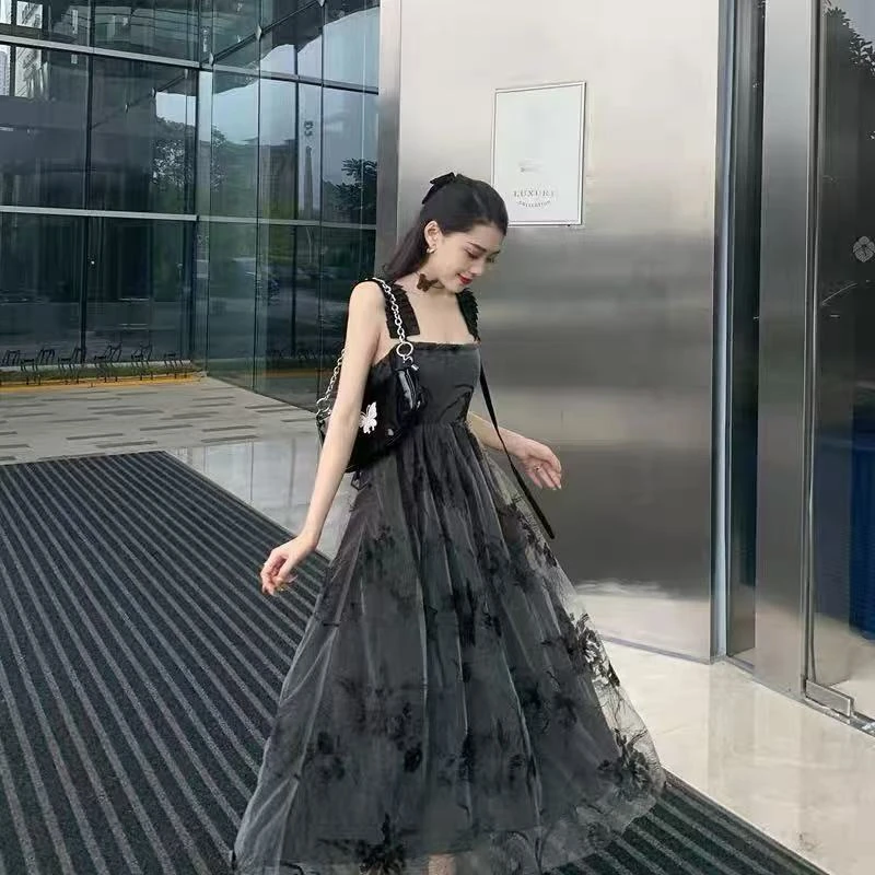 8809 【B】  复古刺绣茶歇显瘦吊带裙 B15