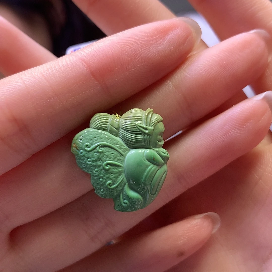 绿松石未镶嵌雕刻件