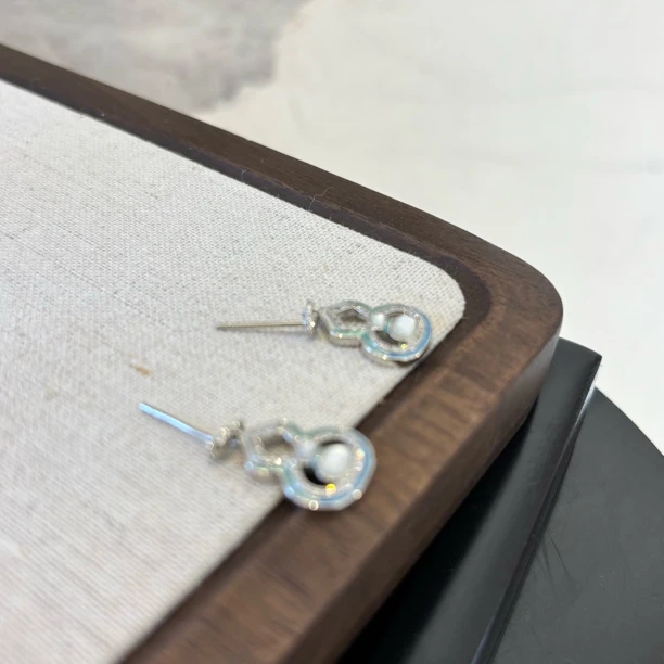 铜合金合成锆石耳饰 双葫芦耳环EH2821