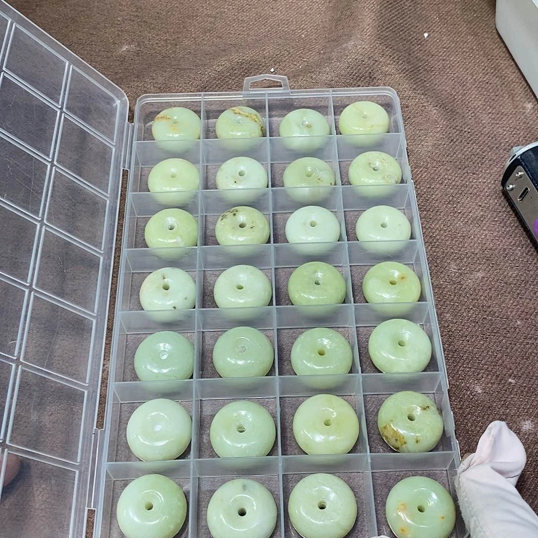 合金蛇纹石玉颈饰265