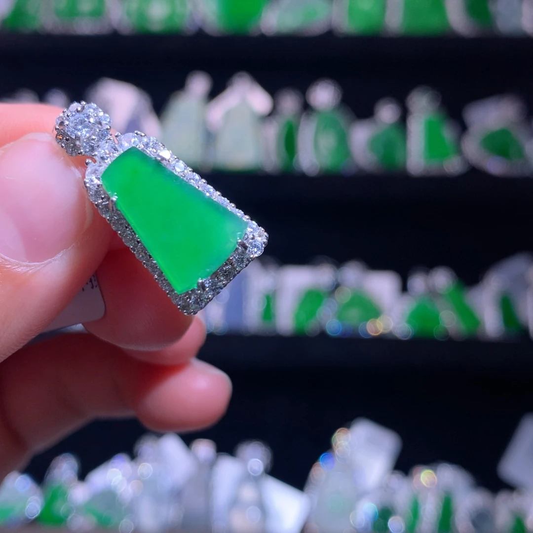 【闪购商品】颈饰银S925镶嵌翡翠天然翡翠