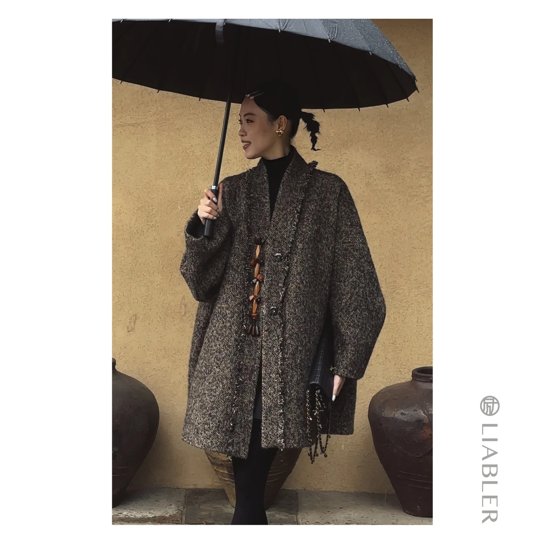 LIABLER/励 D25秋冬绵羊毛羊驼毛混纺花纱须边开衫外套 LAW25681S