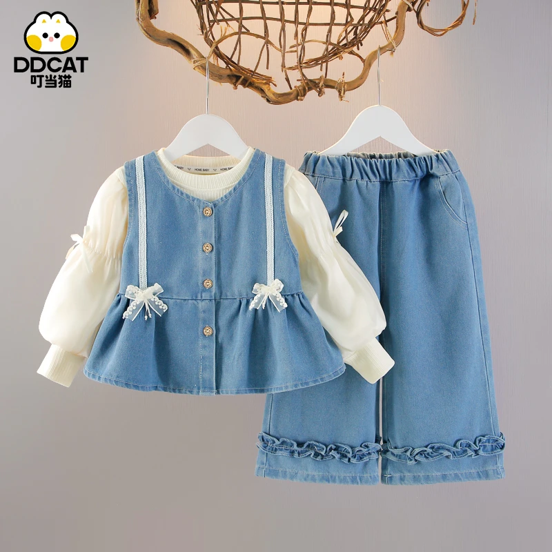 叮当猫女童秋装套装洋气儿童女宝宝马甲春秋中小童休闲牛仔三件套