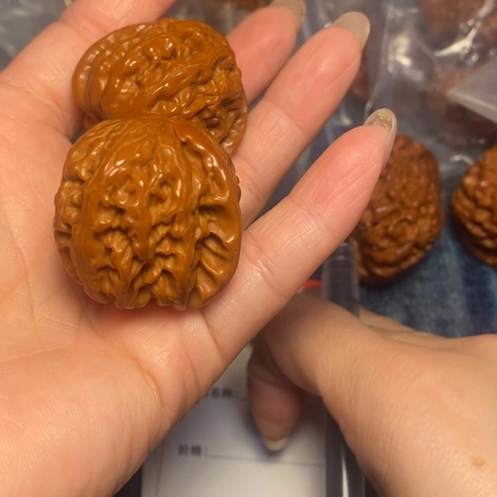 ****下文玩核桃吊坠