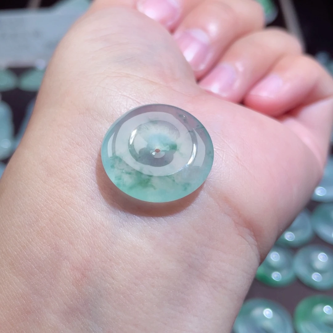 颈饰未镶嵌翡翠扣子