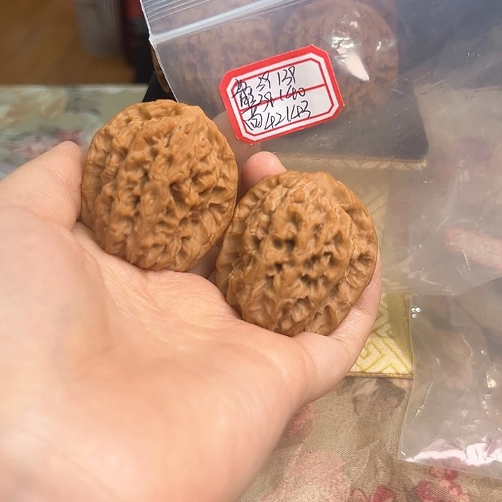 文玩核桃把件非嫁接马老四