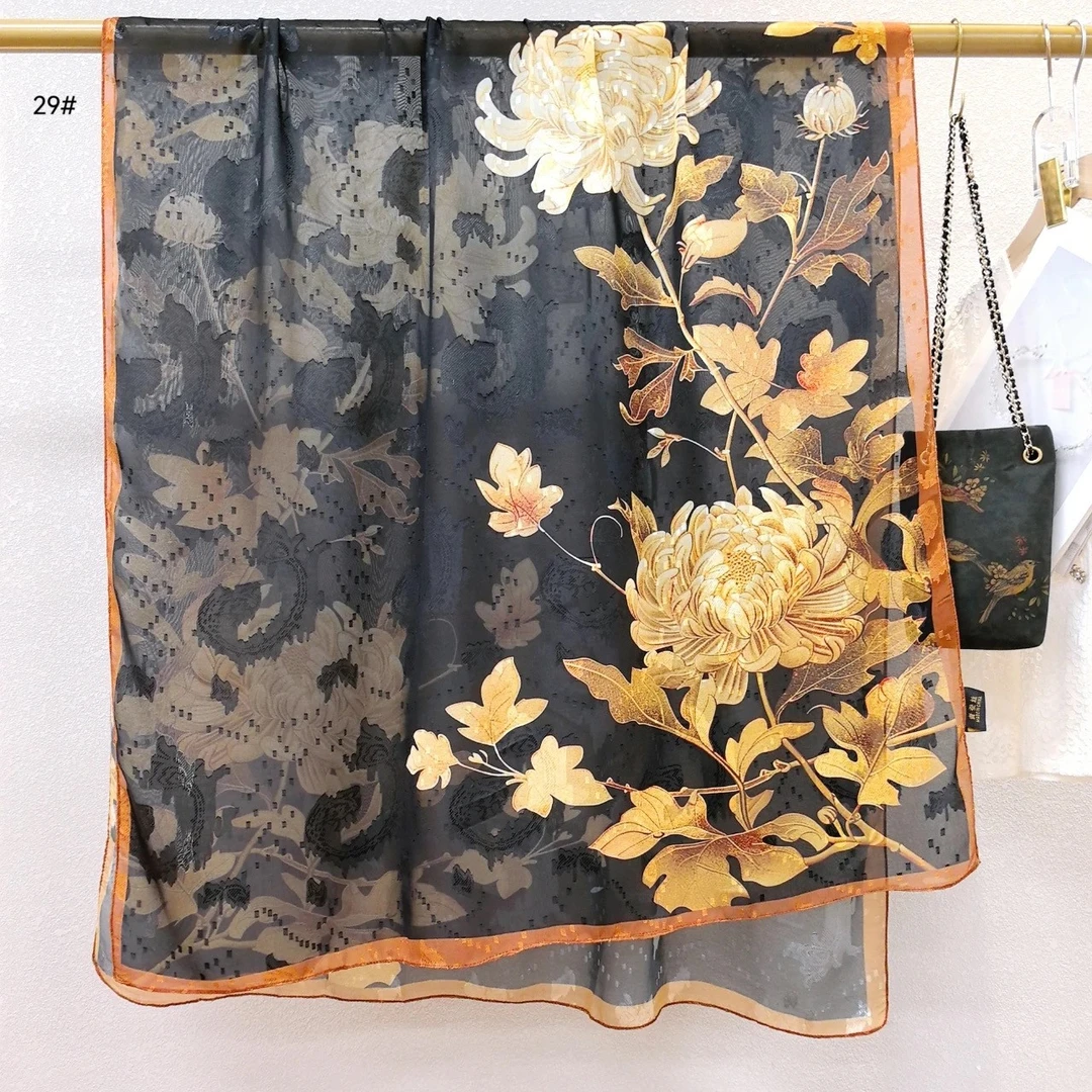 083金彩莲花 新中式薯莨纱剪花90x180丝巾