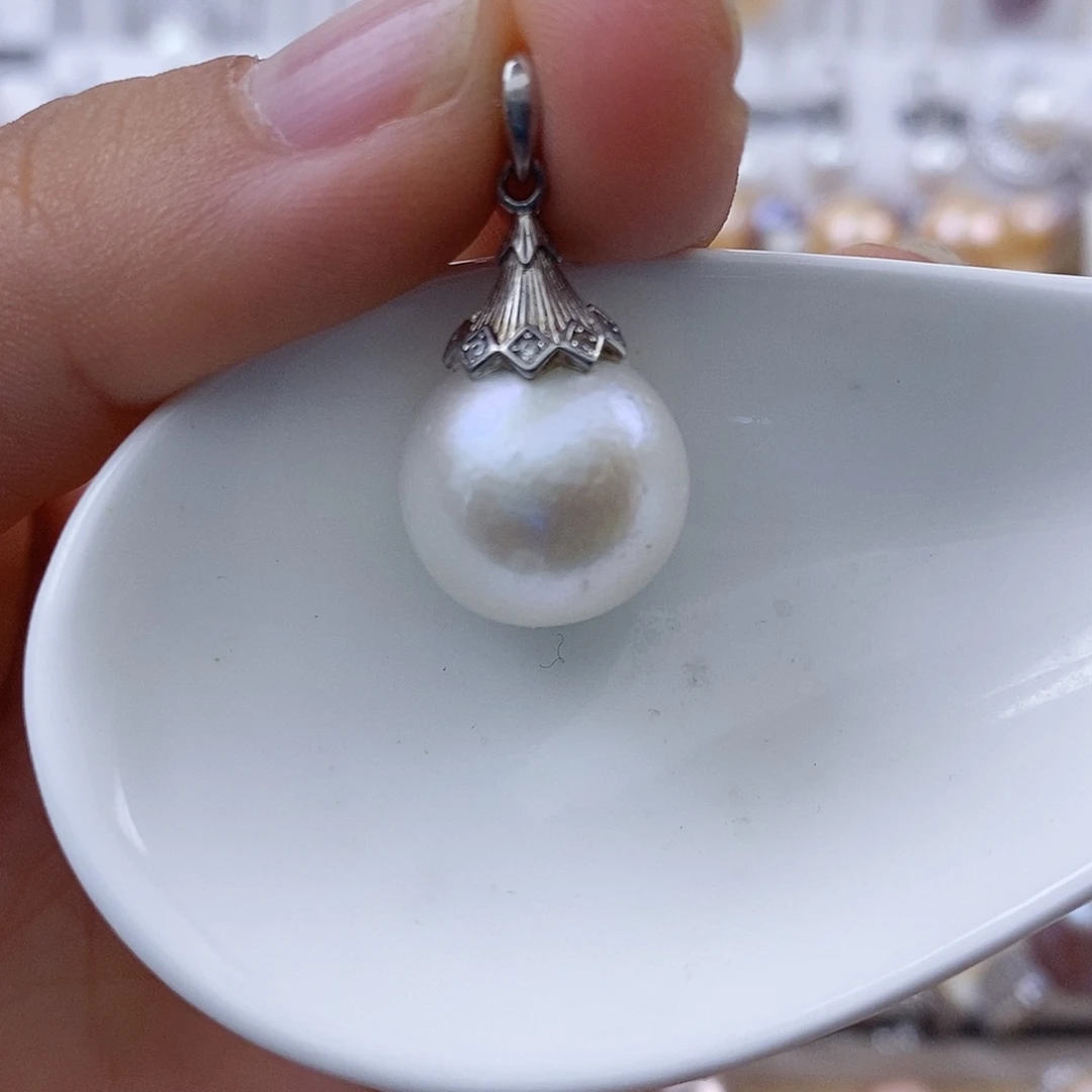 淡水珍珠吊坠(赠链)银S925镶嵌