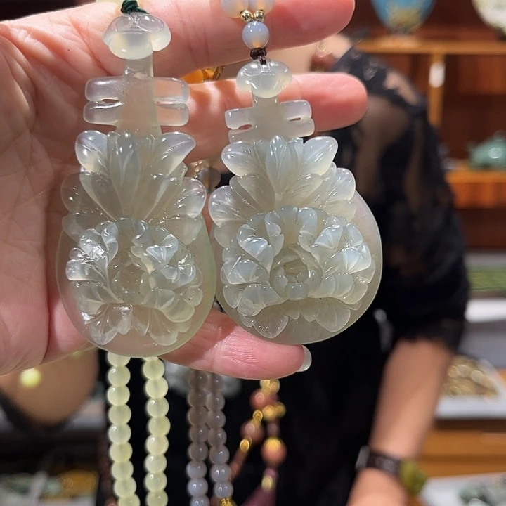 未镶嵌岫玉毛衣链