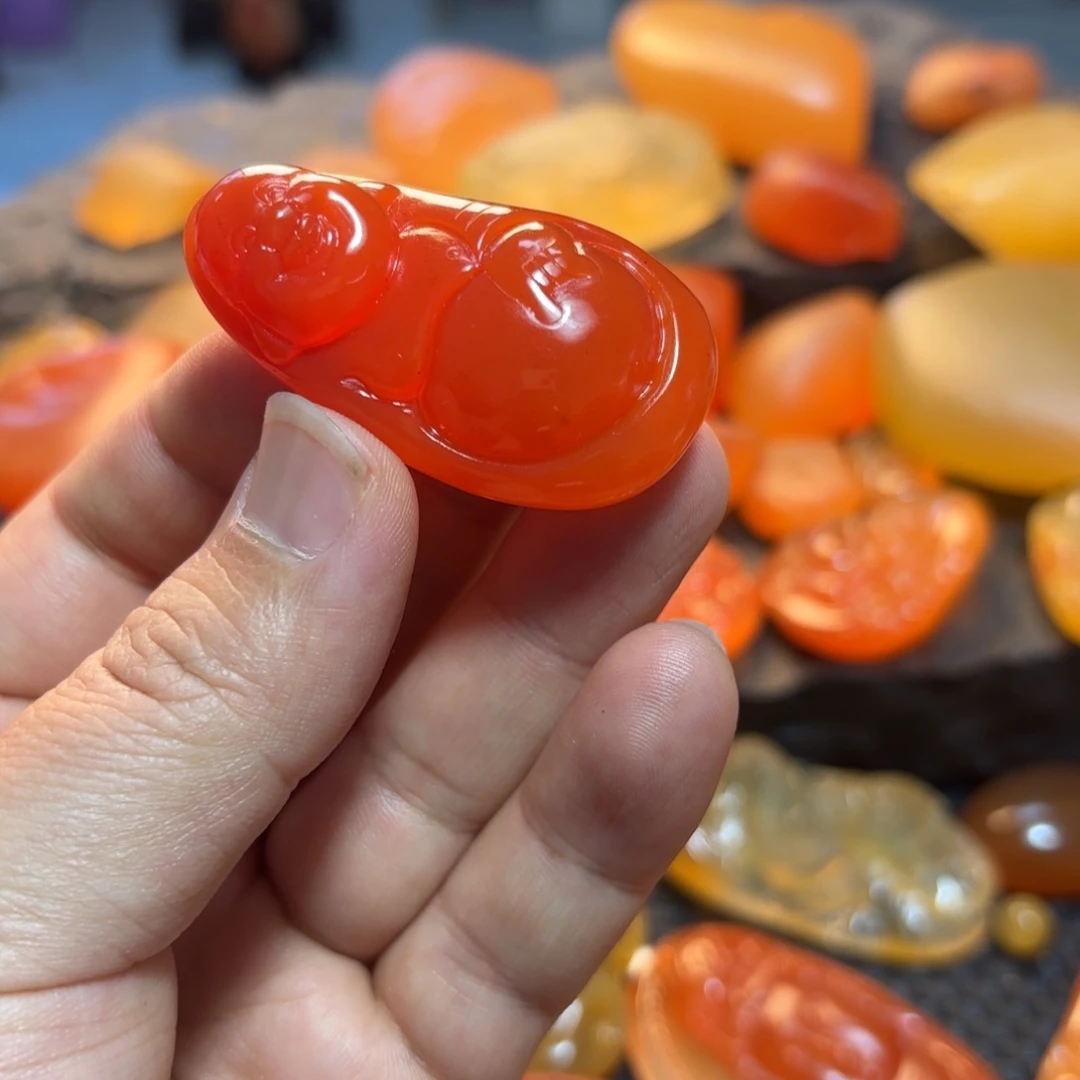 石英质玉挂件未镶嵌寂*