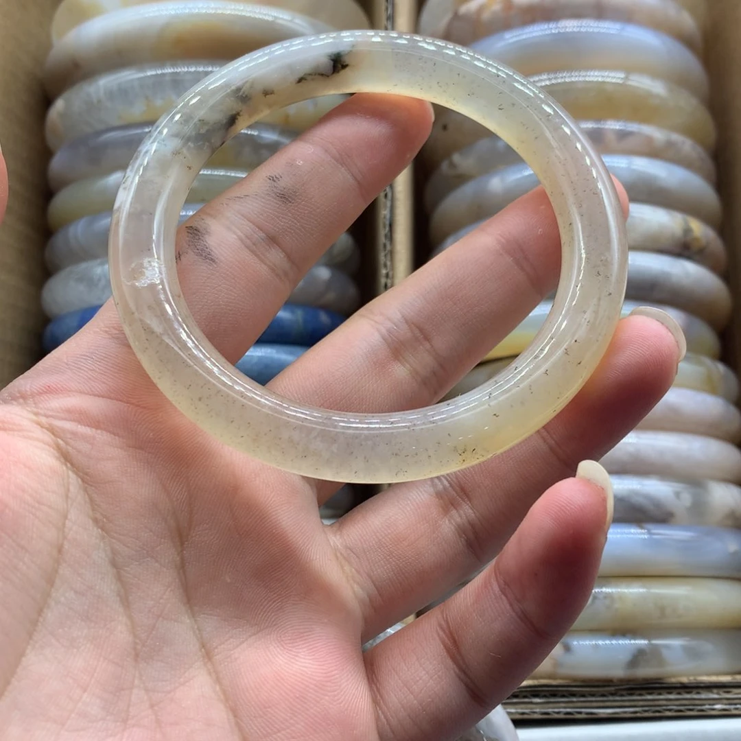 【闪购商品】玛瑙/玉髓手镯未镶嵌咦*咦