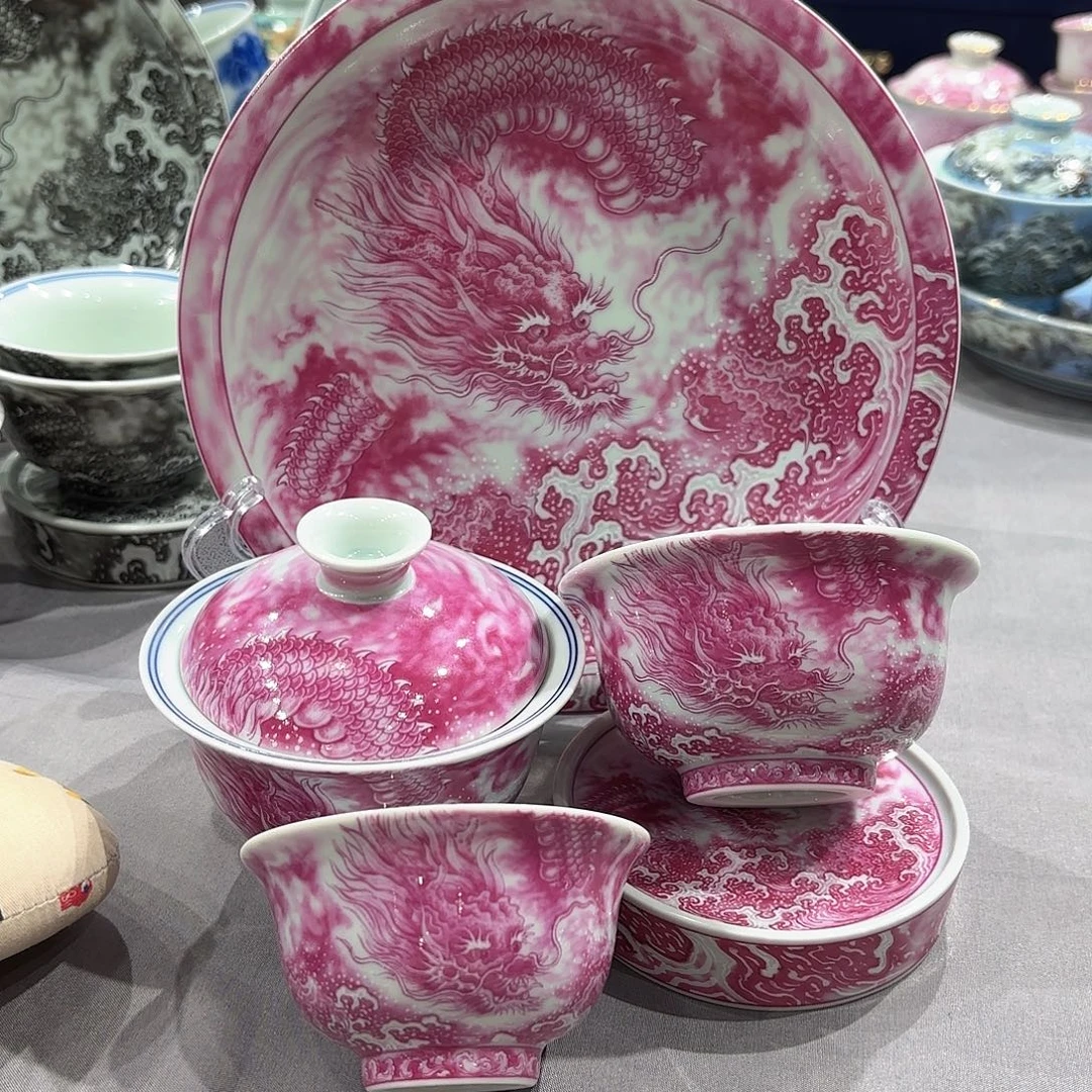 瓷片景德镇瓷器精品陈列