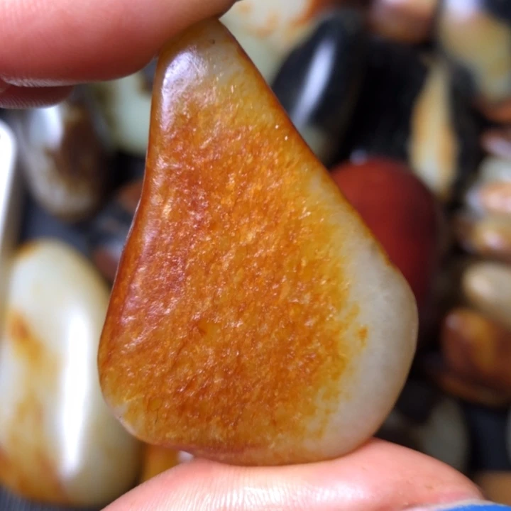 和田玉未镶嵌珠宝奇石