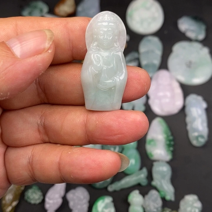 翡翠未镶嵌颈饰翡翠