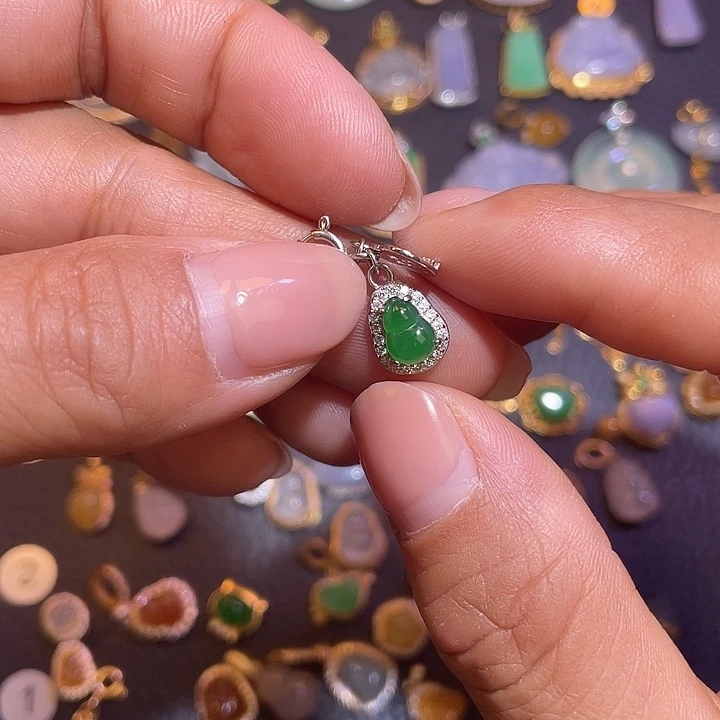 翡翠银S925镶嵌颈饰