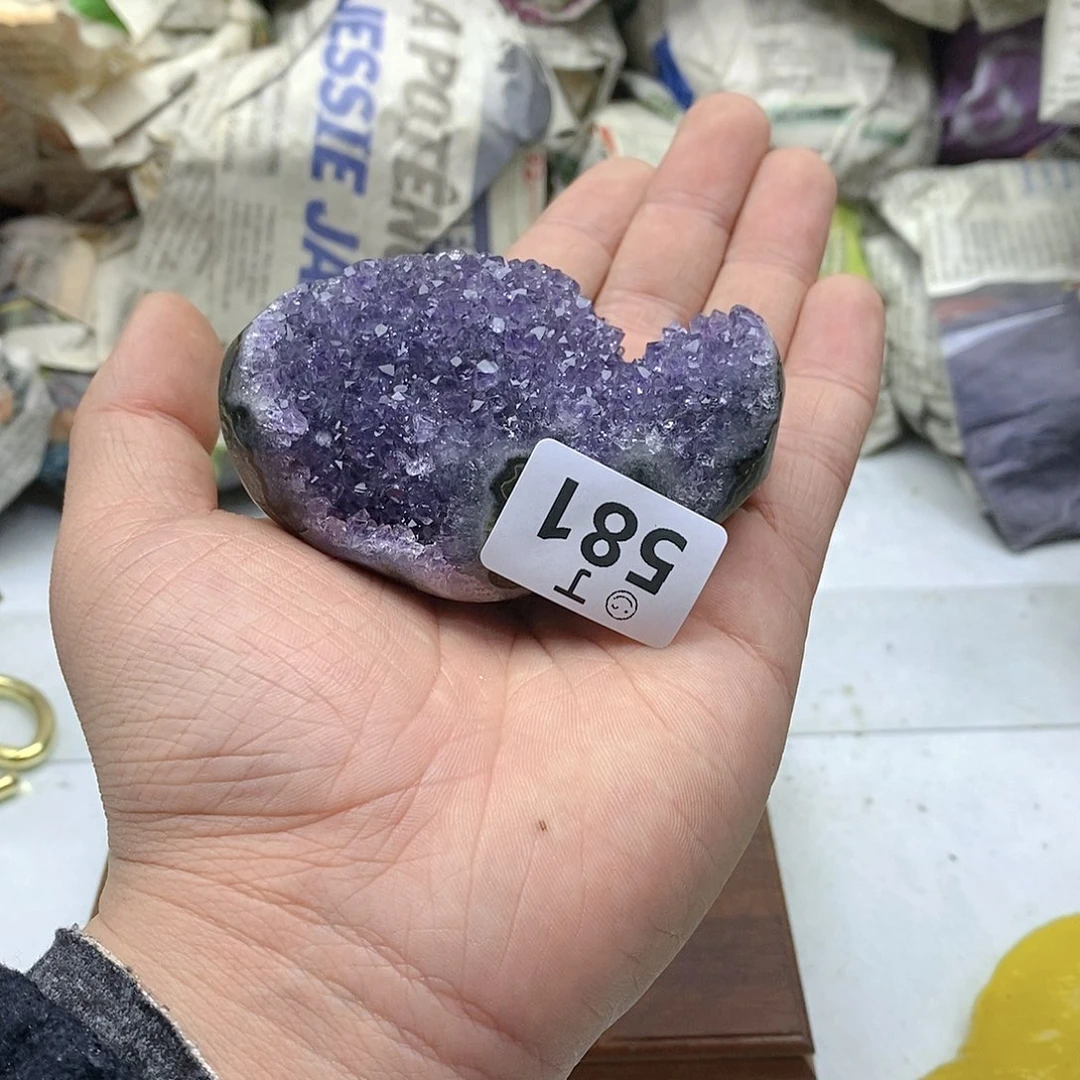 紫晶大型摆件（非配饰）未镶嵌