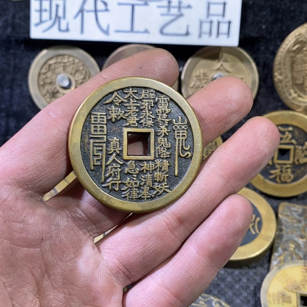 枫***叶铜翻砂铸造现代工艺品