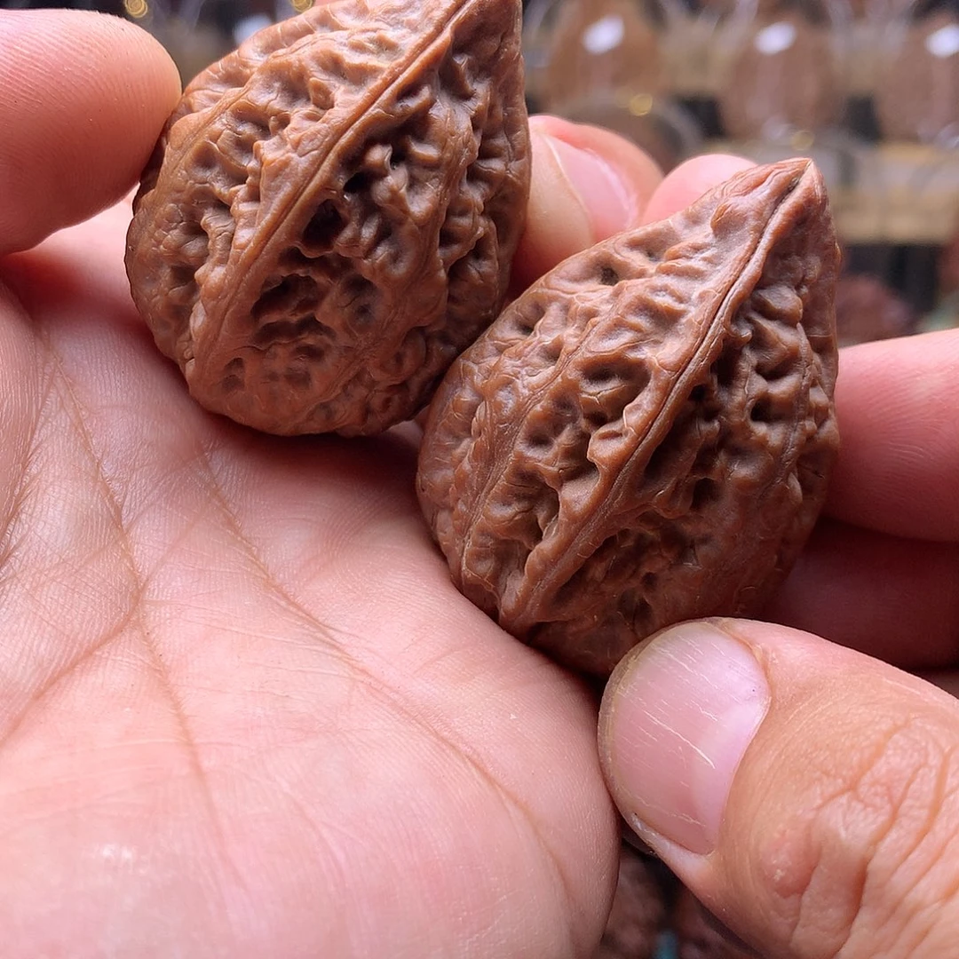 文玩核桃把件东北楸子文玩核桃