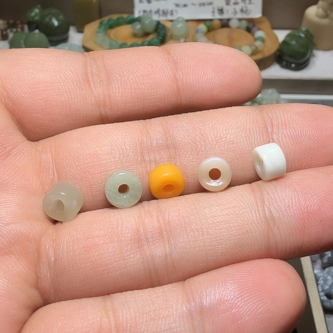 和田玉未镶嵌珠宝奇石