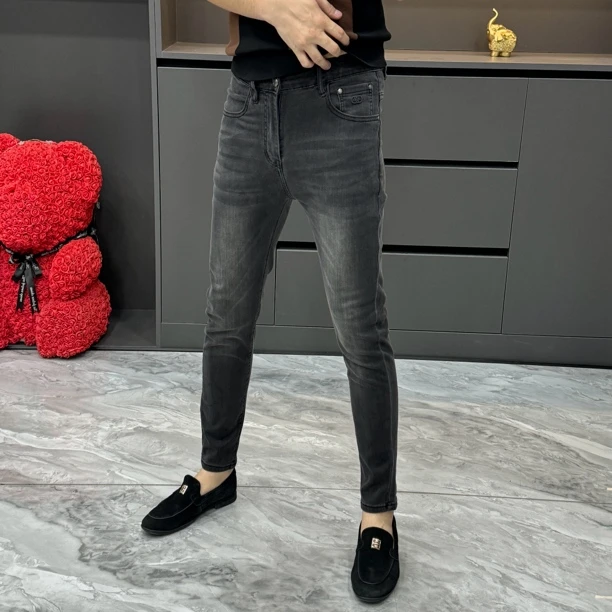 7090-春季欧货修身小脚牛仔裤