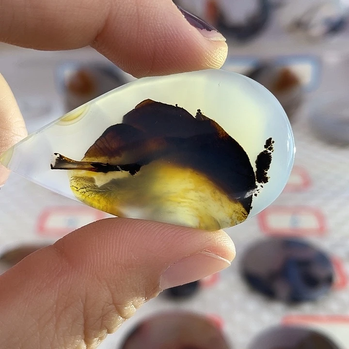 玛瑙/玉髓合金颈饰