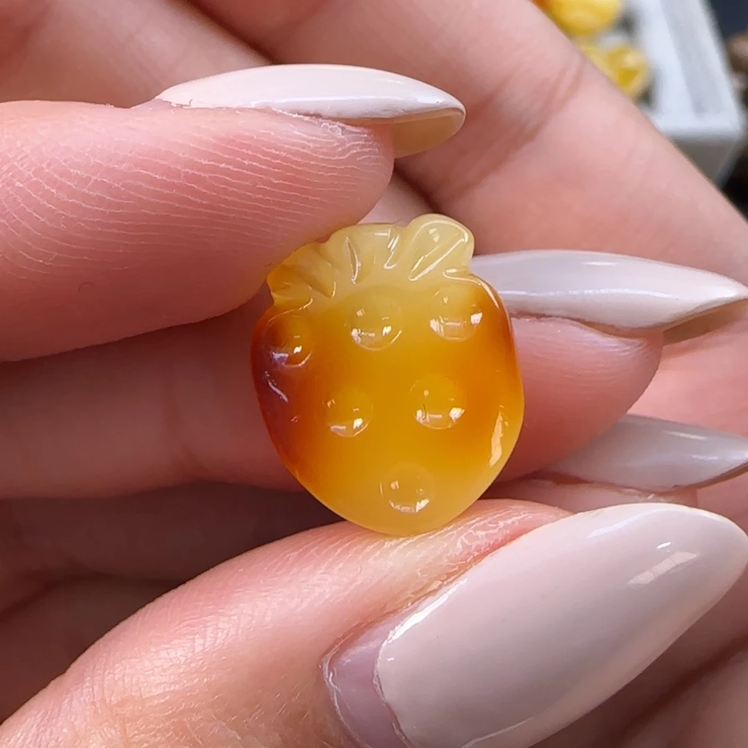 琥珀未镶嵌珠宝奇石热*茶
