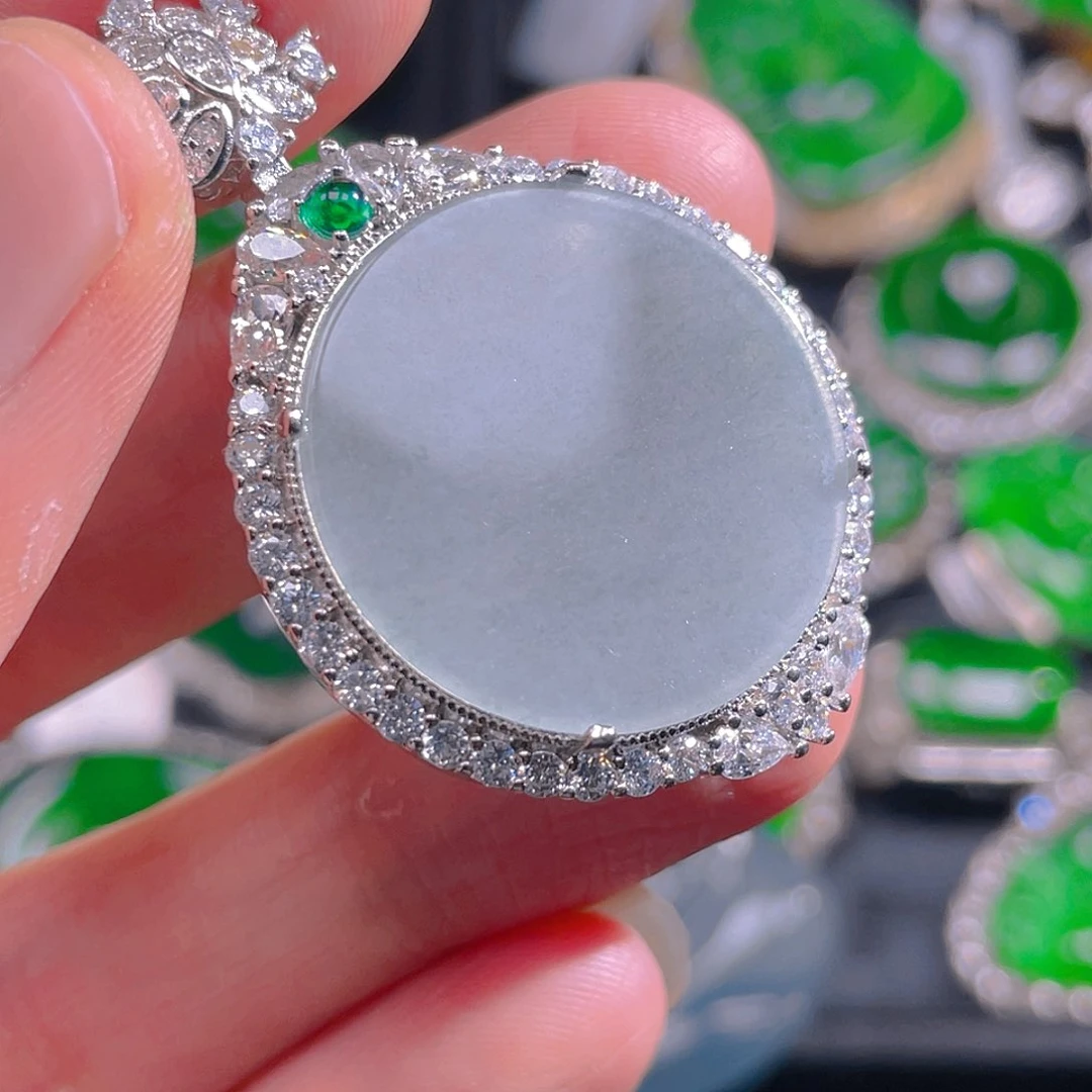 翡翠未镶嵌吊坠(不含链)